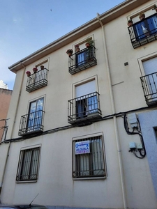 Piso en alquiler en calle Deán Castor Robledo de 2 habitaciones con terraza y garaje