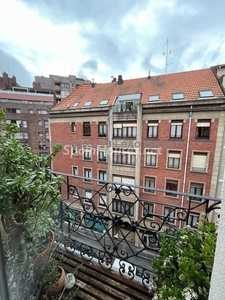 Piso en venta en Abando, Bilbao