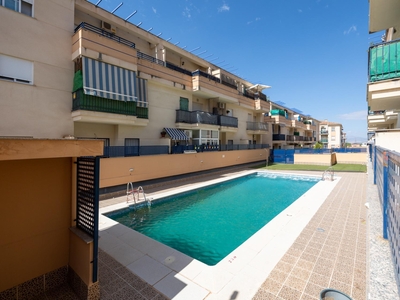 Venta de piso con piscina y terraza en Las Gabias, Entrada de Gabia