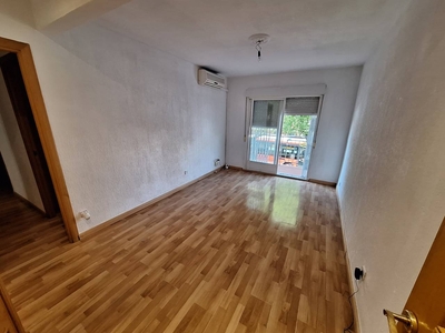 Venta de piso con terraza en Cerro-El Molino (Fuenlabrada)