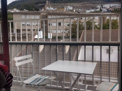 Venta Piso Jaén. Piso de tres habitaciones Tercera planta con balcón