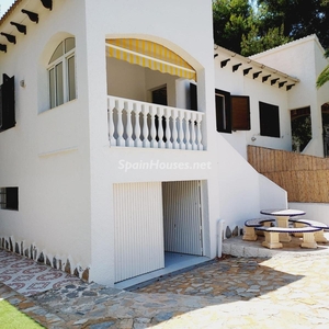 Villa en venta en Punta Prima, Orihuela