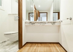 Apartamento con 7 habitaciones amueblado con ascensor, parking, calefacción y aire acondicionado en Barcelona