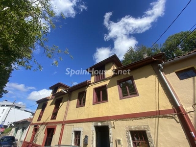 Casa adosada en venta en Oviedo