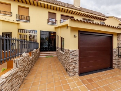 Chalet en Azuqueca de Henares