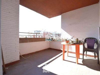 Piso en venta en Centro - Cáceres de 6 habitaciones con terraza y garaje