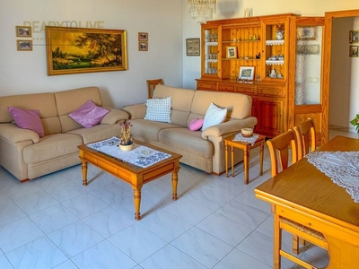 Piso en venta en Port d'Alcúdia - Platja d'Alcúdia de 3 habitaciones con garaje y jardín