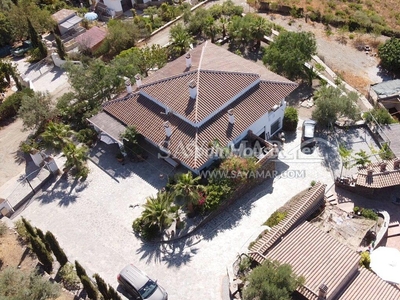 Villa en venta en Sayalonga