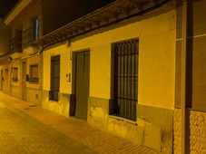 Venta Casa adosada en Calle Mayor 5 Formentera del Segura. A reformar con terraza 108 m²