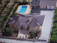 Venta Chalet Orihuela. 249 m²