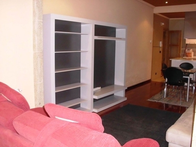Alquiler de estudio en Centro - Ourense con garaje y muebles