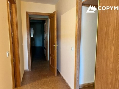 Alquiler de piso en Escalonilla de 3 habitaciones con garaje y muebles