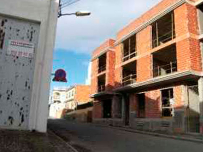 Obra parada en venta en CALLE CIRCUNVALACIÓN, Nº 9 Y CALLE ALMENARA S/Nº, LLOSA (LA)