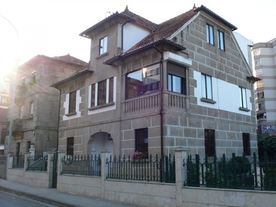 Venta de casa en Sardoma, Castrelos (Vigo), Avda. de Castrelos