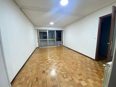 Alquiler de piso en Zona Praza Independencia, O Castro (Vigo), López Mora