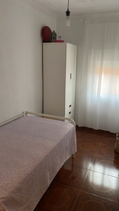 Habitaciones en C/ Lepanto, Terrassa por 310€ al mes
