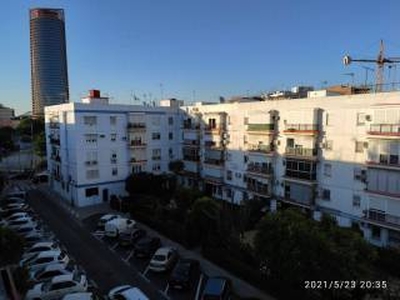 Piso de dos habitaciones Calle Numancia 5, Zona Ronda de Triana-Cartuja, Sevilla