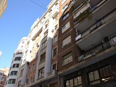 Piso de tres habitaciones buen estado, Sant Francesc, València