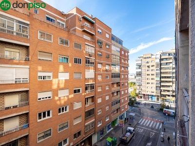 Venta de piso en Ronda (Granada), Facultad de ciencias