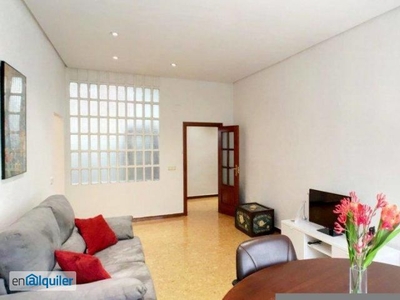 Apartamento amueblado de 1 dormitorio en alquiler en Delicias, cerca de la estación de Atocha