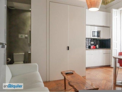 Apartamento de 2 dormitorios en alquiler en Madrid Centro