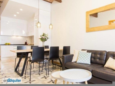 Apartamento de 4 dormitorios en alquiler en Gràcia, Barcelona