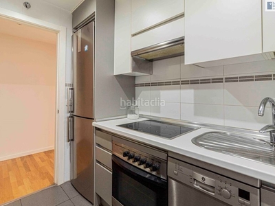 Apartamento en de las suertes apartamento con 2 habitaciones amueblado con ascensor, parking, piscina, calefacción y aire acondicionado en Madrid
