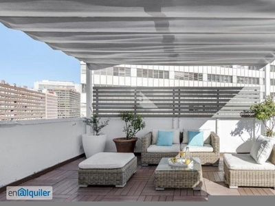 Atico duplex de 3 dormitorios en alquiler en Castillejos, Madrid