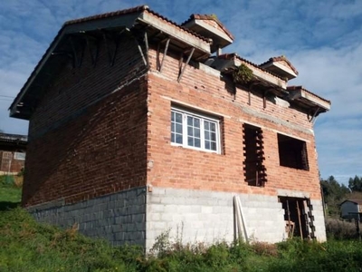 Casa con terreno en Castrillón