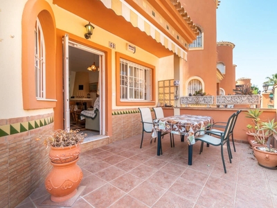 Chalet en venta en Playa Flamenca, Orihuela, Alicante