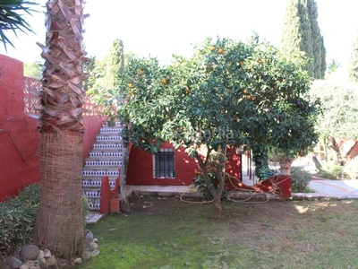 Chalet villa aislada de 2 dormitorios en Elviria en Marbella