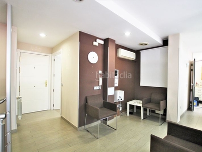 Dúplex en avenida de madrid dúplex con 3 habitaciones con ascensor, calefacción y aire acondicionado en Alcobendas