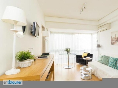Elegante apartamento de 1 dormitorio con aire acondicionado en alquiler en Salamanca