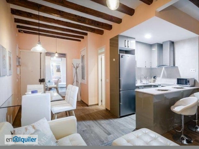 Moderno apartamento de 2 dormitorios con aire acondicionado en alquiler en Eixample Dreta