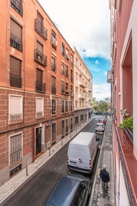 Piso con 2 habitaciones con ascensor en Palacio Madrid