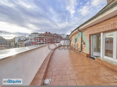 Piso en alquiler en Oviedo de 84 m2