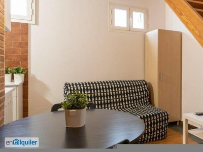 Precioso apartamento de 1 dormitorio en alquiler cerca del metro en el centro de Lavapiés