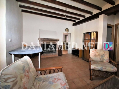 Venta Casa adosada Oliva. Plaza de aparcamiento con terraza 150 m²