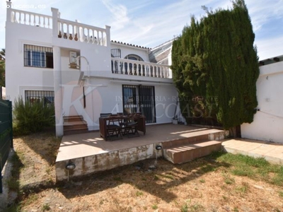 Casa pareada en venta en El Faro de Calaburra, Mijas Costa.