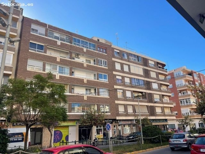 ¡OPORTUNIDAD! APARTAMENTO DE 4 DORMITORIOS SUPER CENTRICO