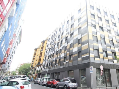 Piso en alquiler en Arenales - Lugo - Avenida Marítima de 2 habitaciones con garaje y muebles