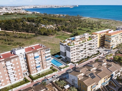 Venta de piso en calle Pleamar de 2 habitaciones con terraza y piscina