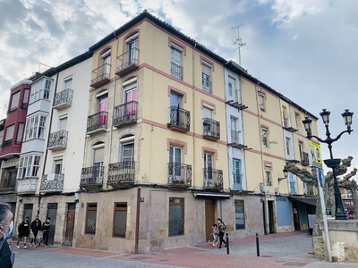 Venta de piso en Miranda de Ebro de 3 habitaciones y 103 m²