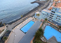 Apartamento con dos piscinas a 60 m de la playa