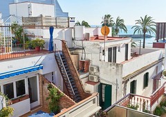 Ático dúplex con terraza, vistas al mar y WIFI
