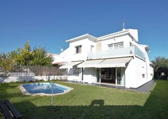 Villa+piscina privada Torredembarra, 8 pers.