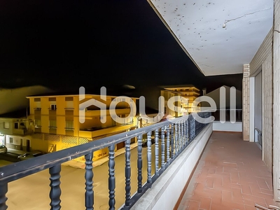 Piso en venta en avenida Pío XII de 4 habitaciones con balcón