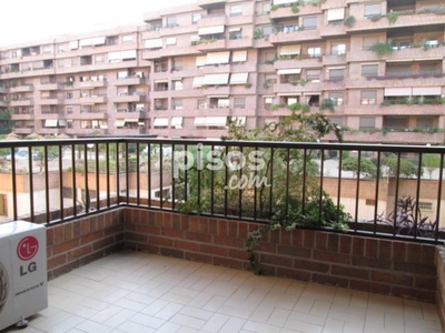 Apartamento en alquiler en Avenida Divina Pastora