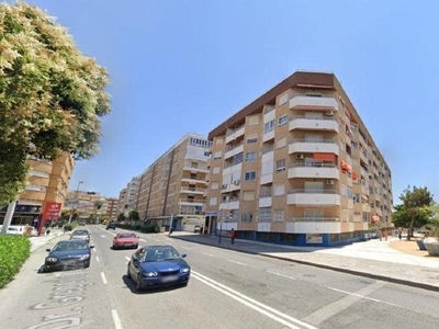 Apartamento en venta en Los Balcones, Alicante