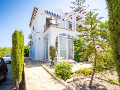 Apartamento en venta en Los Balcones, Alicante